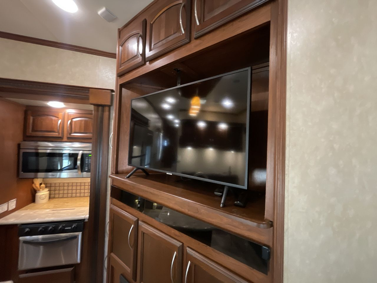 2014 FOREST RIVER COLUMBUS 385BH