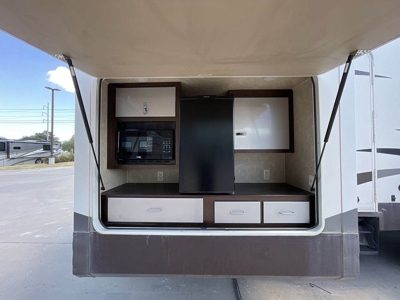 2014 FOREST RIVER COLUMBUS 385BH