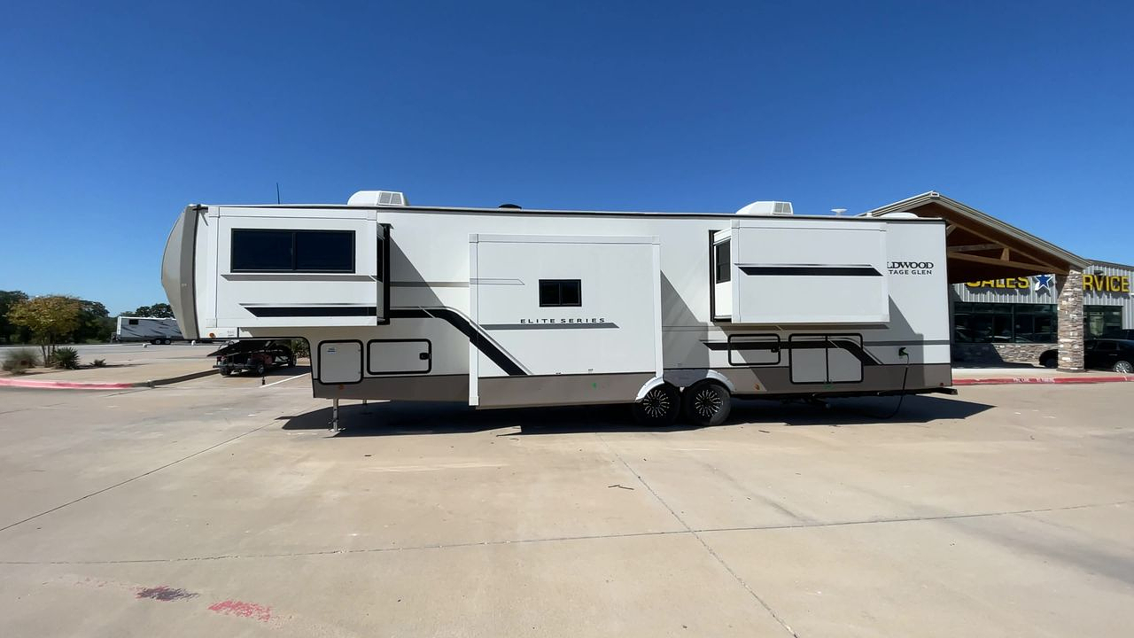 2024 FOREST RIVER WILDWOOD 36FL
