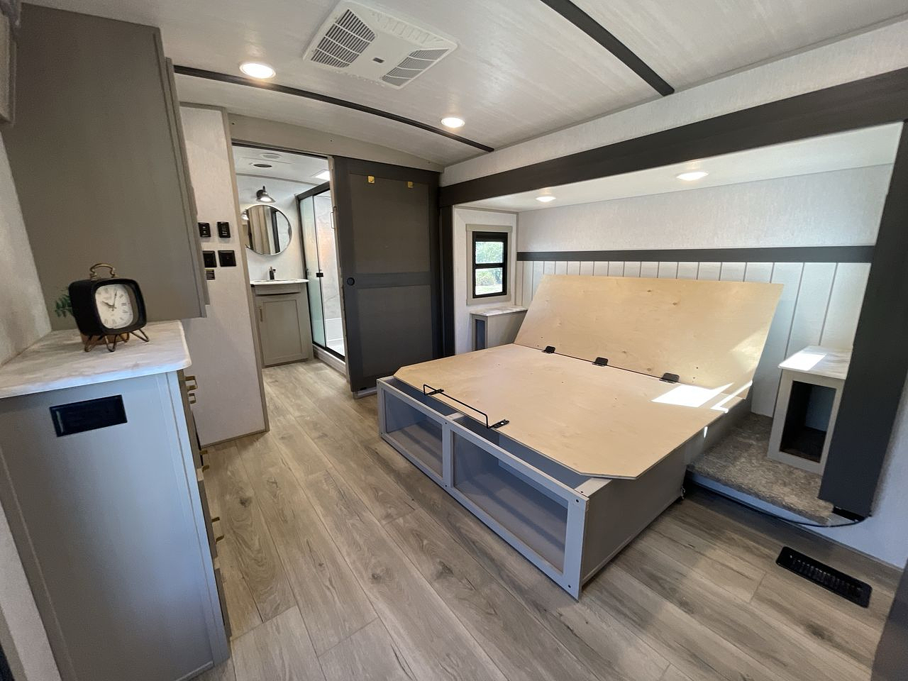 2024 FOREST RIVER WILDWOOD 36FL