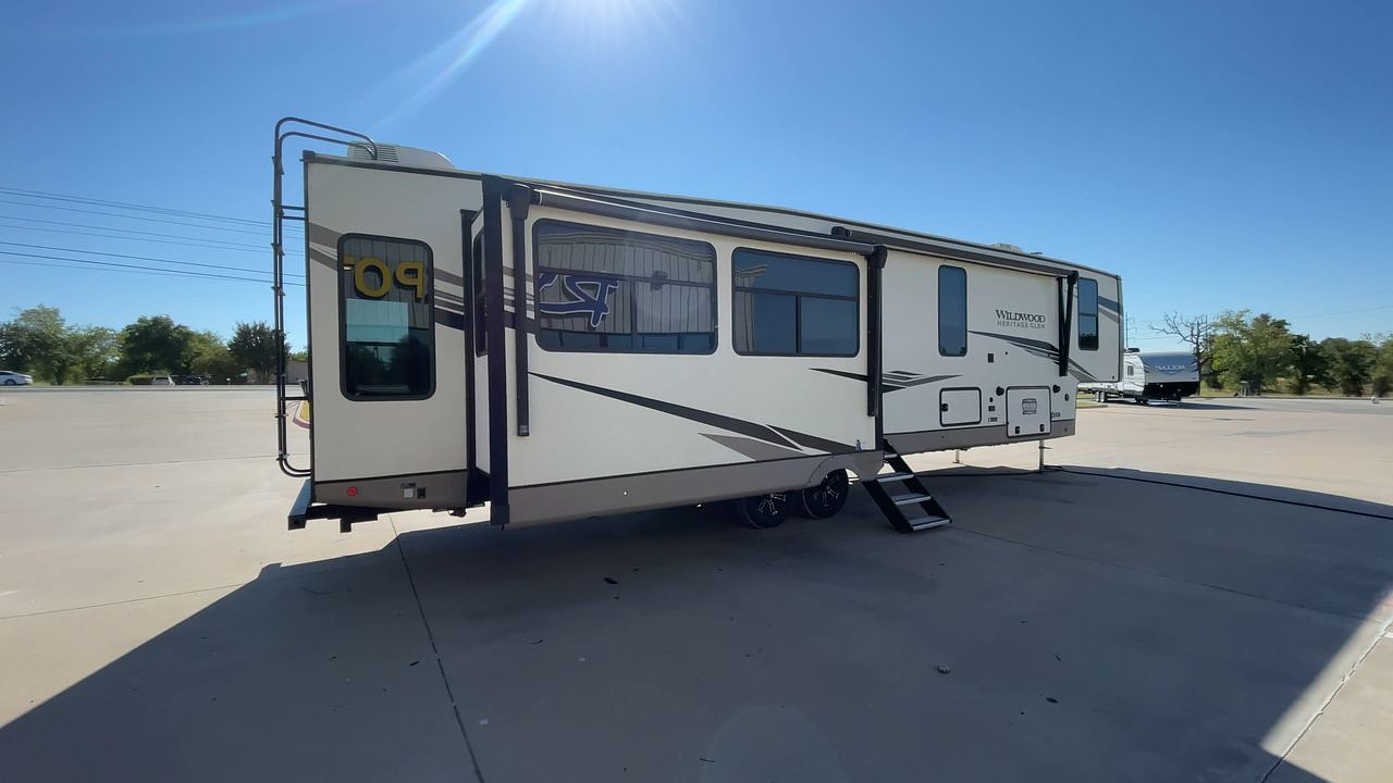 2023 FOREST RIVER HERITAGE GLEN 369BL