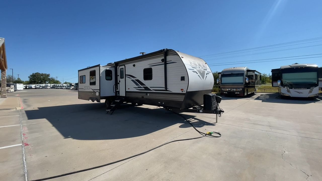 2022 FOREST RIVER PUMA 31RLQS