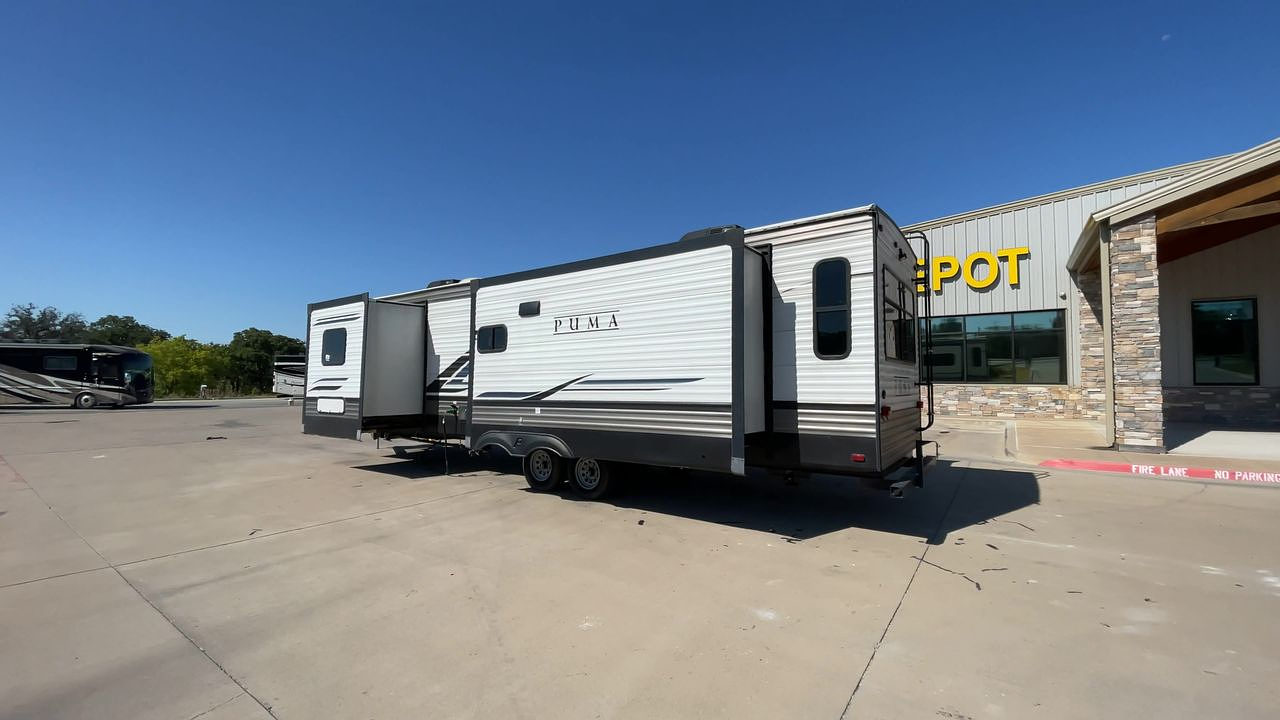 2022 FOREST RIVER PUMA 31RLQS