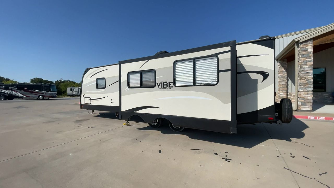 2015 FOREST RIVER VIBE 268RKS