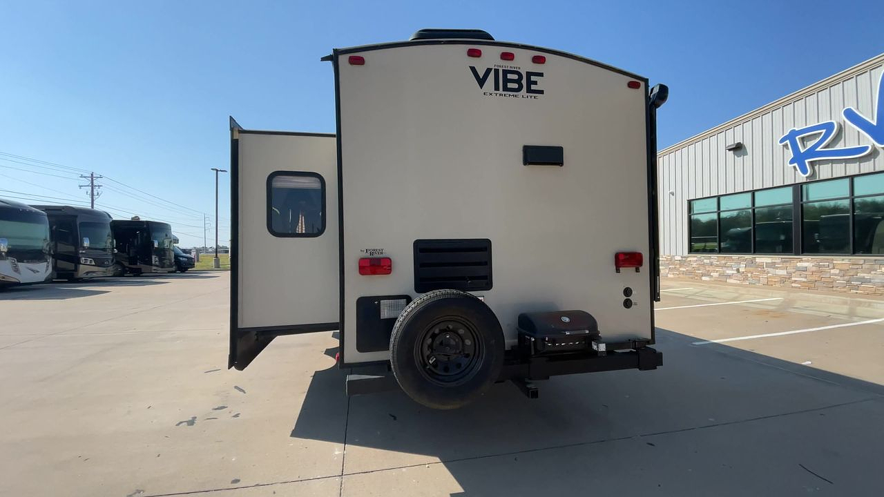 2015 FOREST RIVER VIBE 268RKS