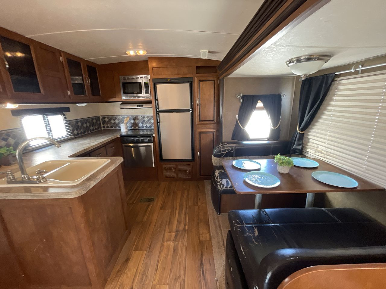 2015 FOREST RIVER VIBE 268RKS