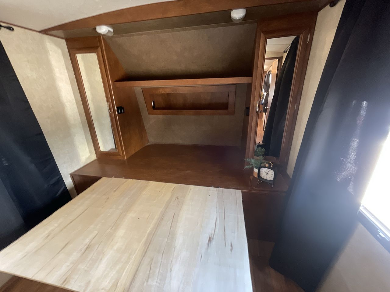 2015 FOREST RIVER VIBE 268RKS