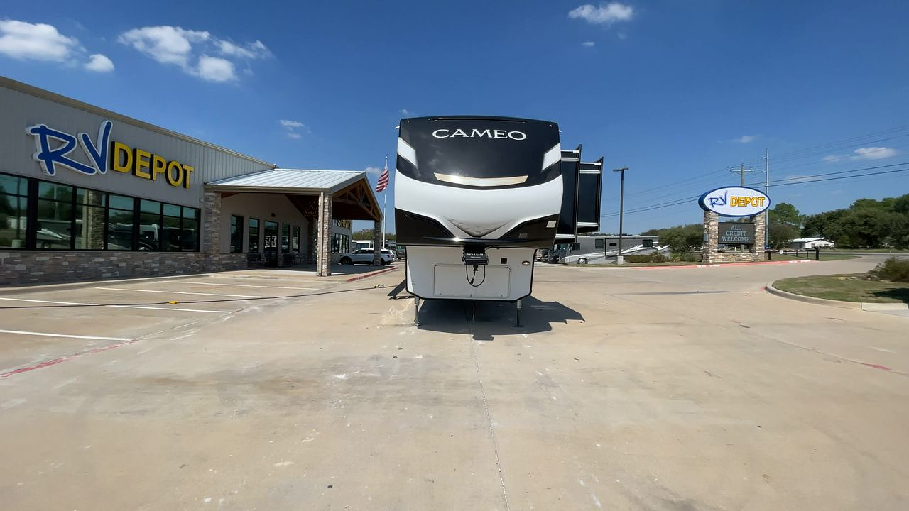 2023 KEYSTONE CAMEO 4051BH