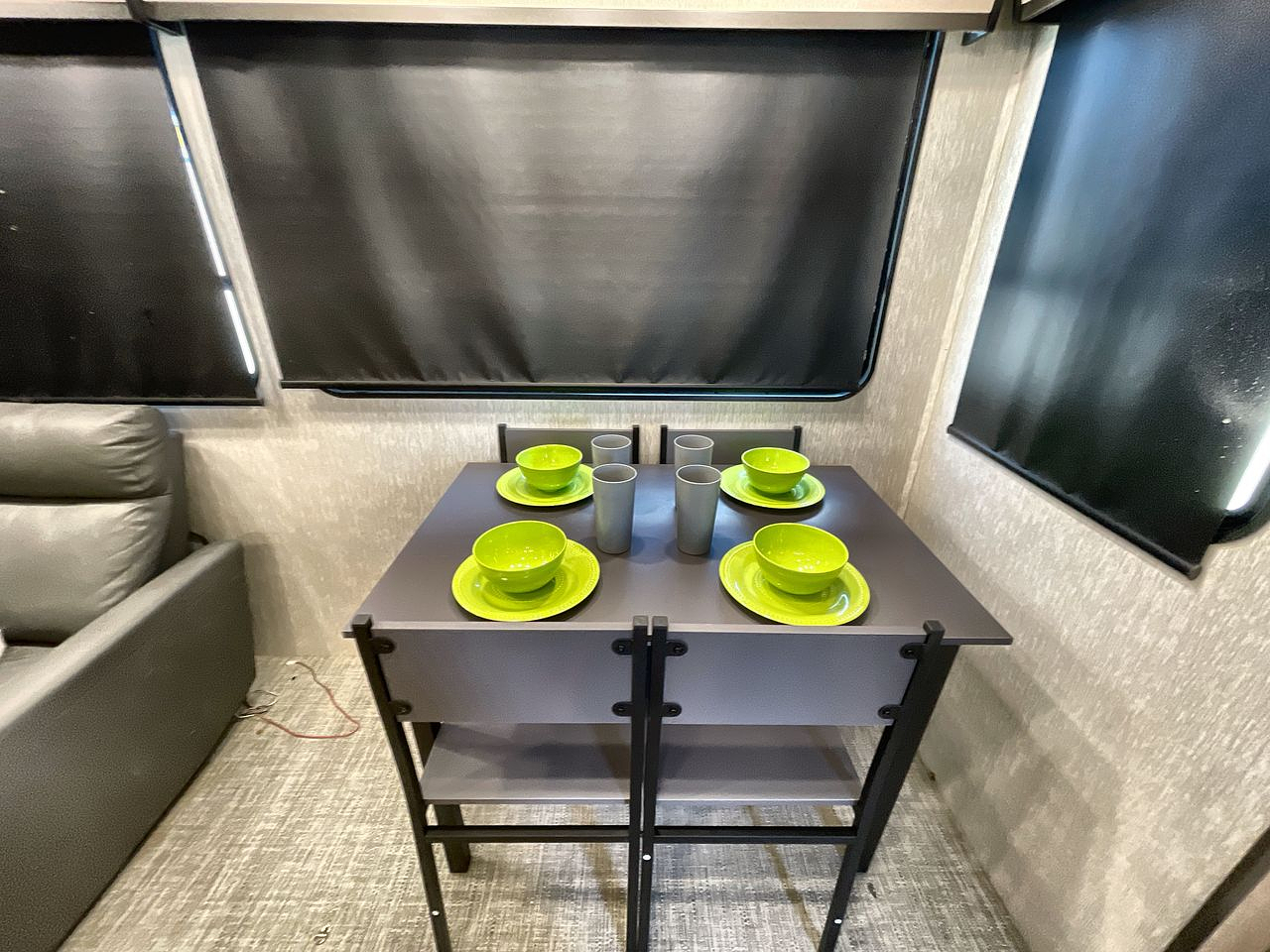 2023 KEYSTONE CAMEO 4051BH