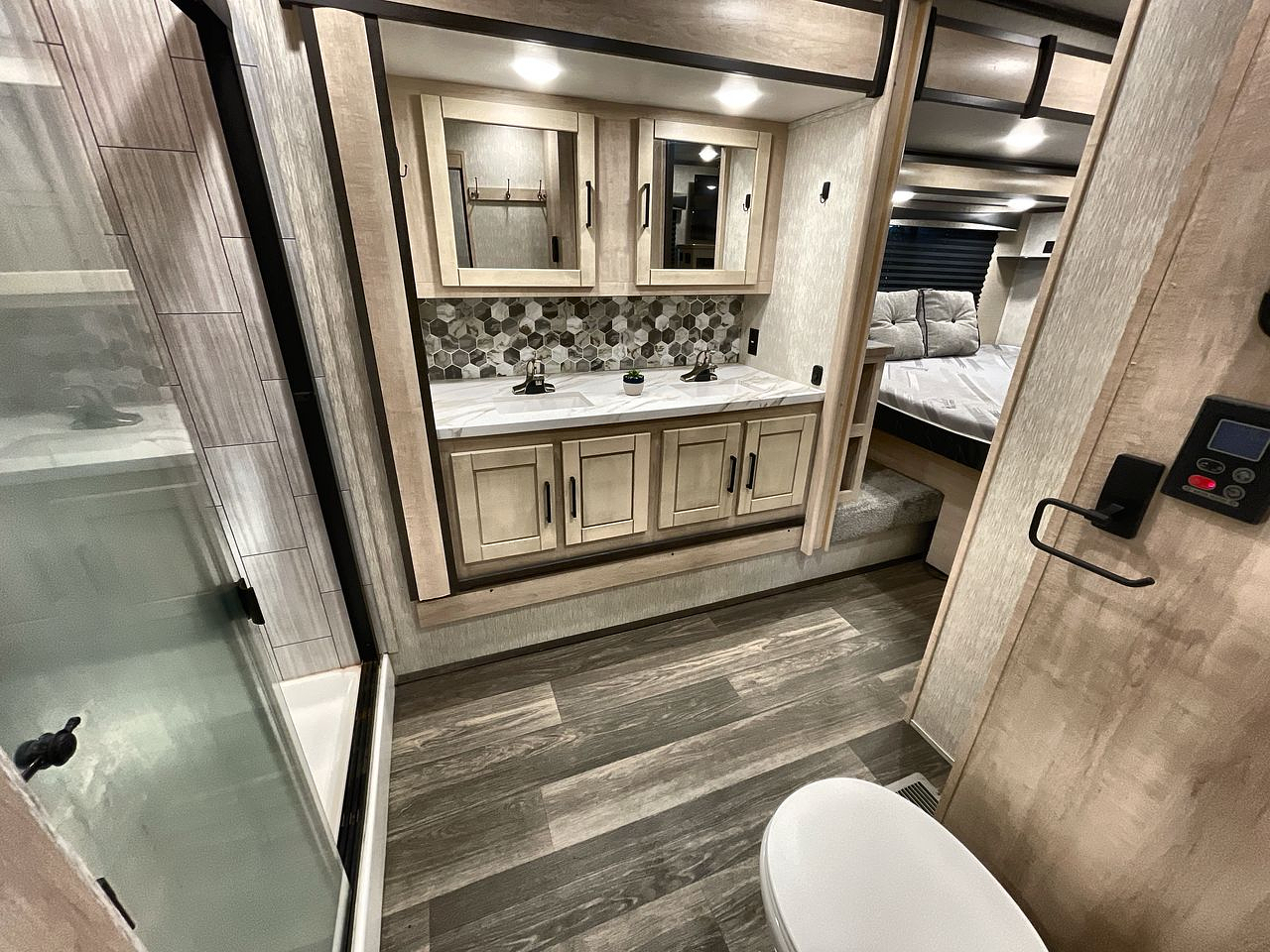 2023 KEYSTONE CAMEO 4051BH