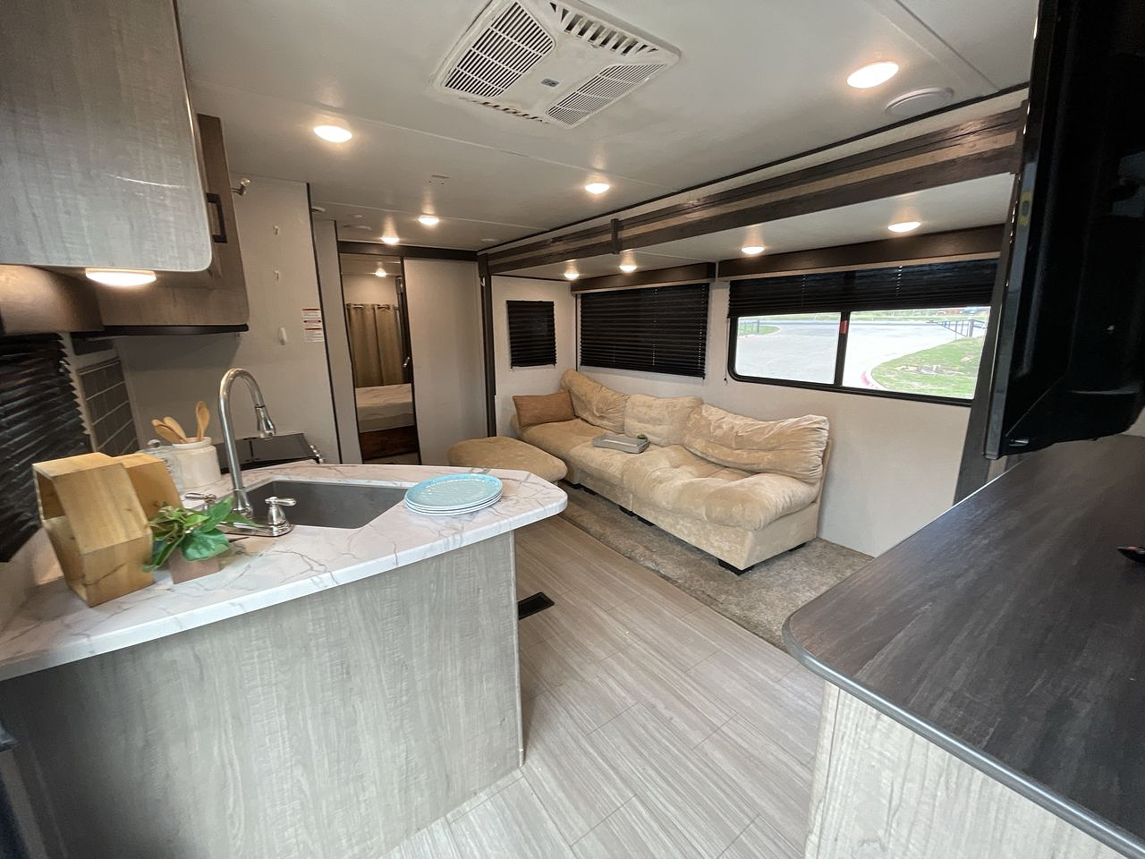 2021 KEYSTONE RV HIDEOUT 38FQTS