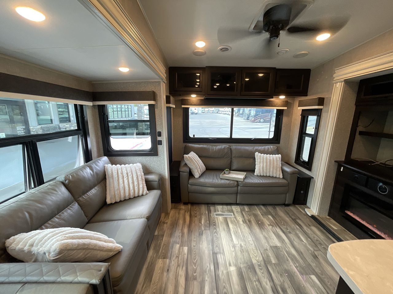 2022 JAYCO EAGLE 355MBQS