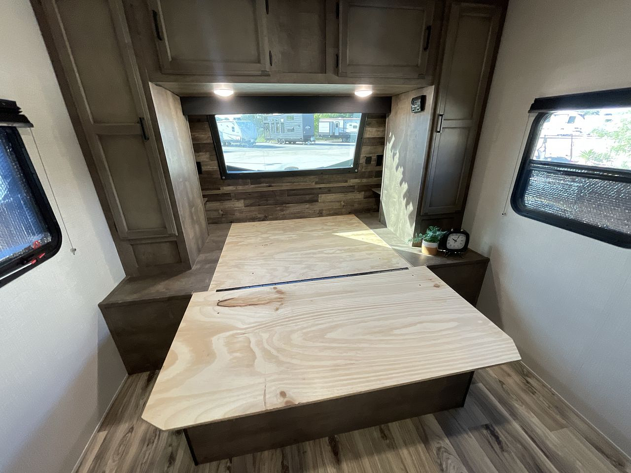 2021 KZ SPORTTREK 332VBH