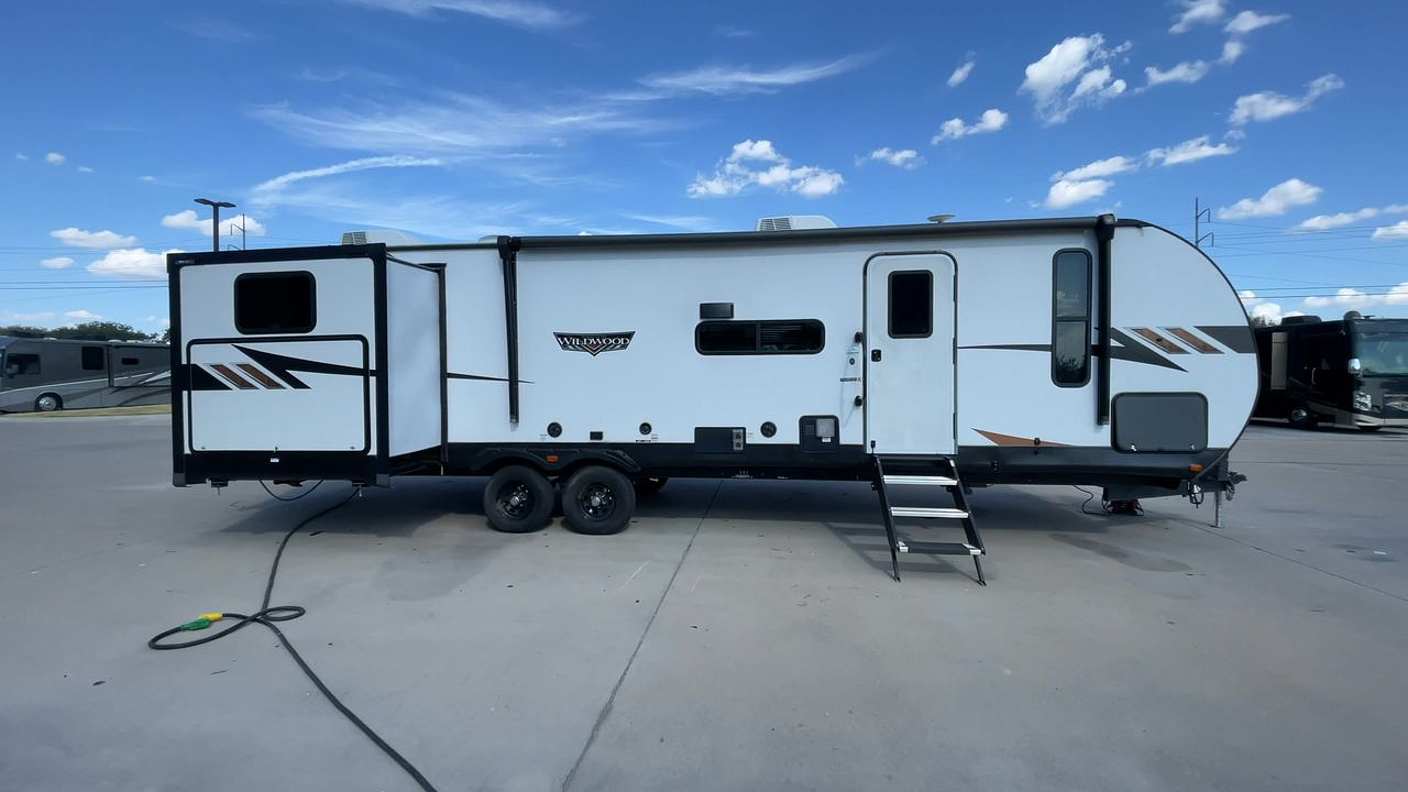 2023 FOREST RIVER WILDWOOD 31KQBTS