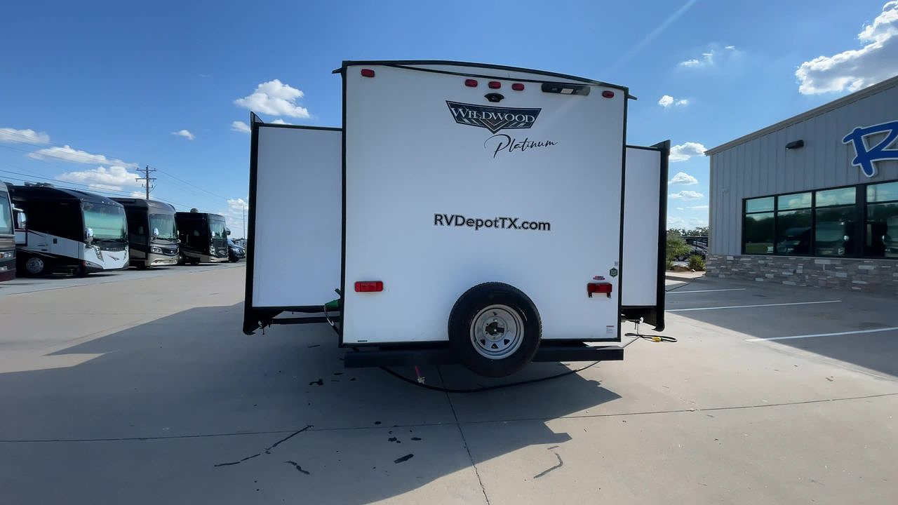 2023 FOREST RIVER WILDWOOD 31KQBTS