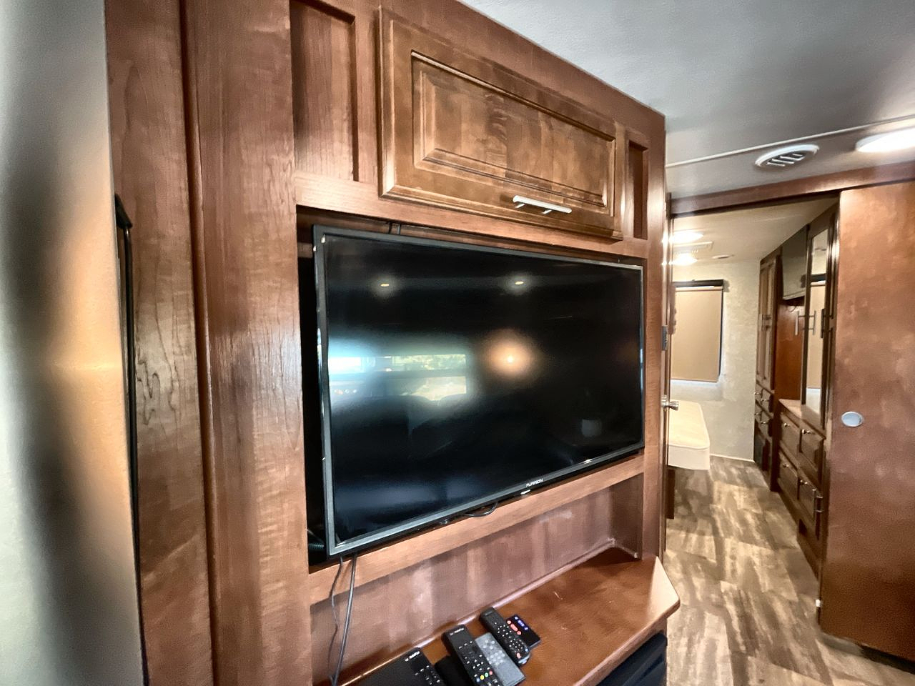2017 FOREST RIVER GEORGETOWN 335DS