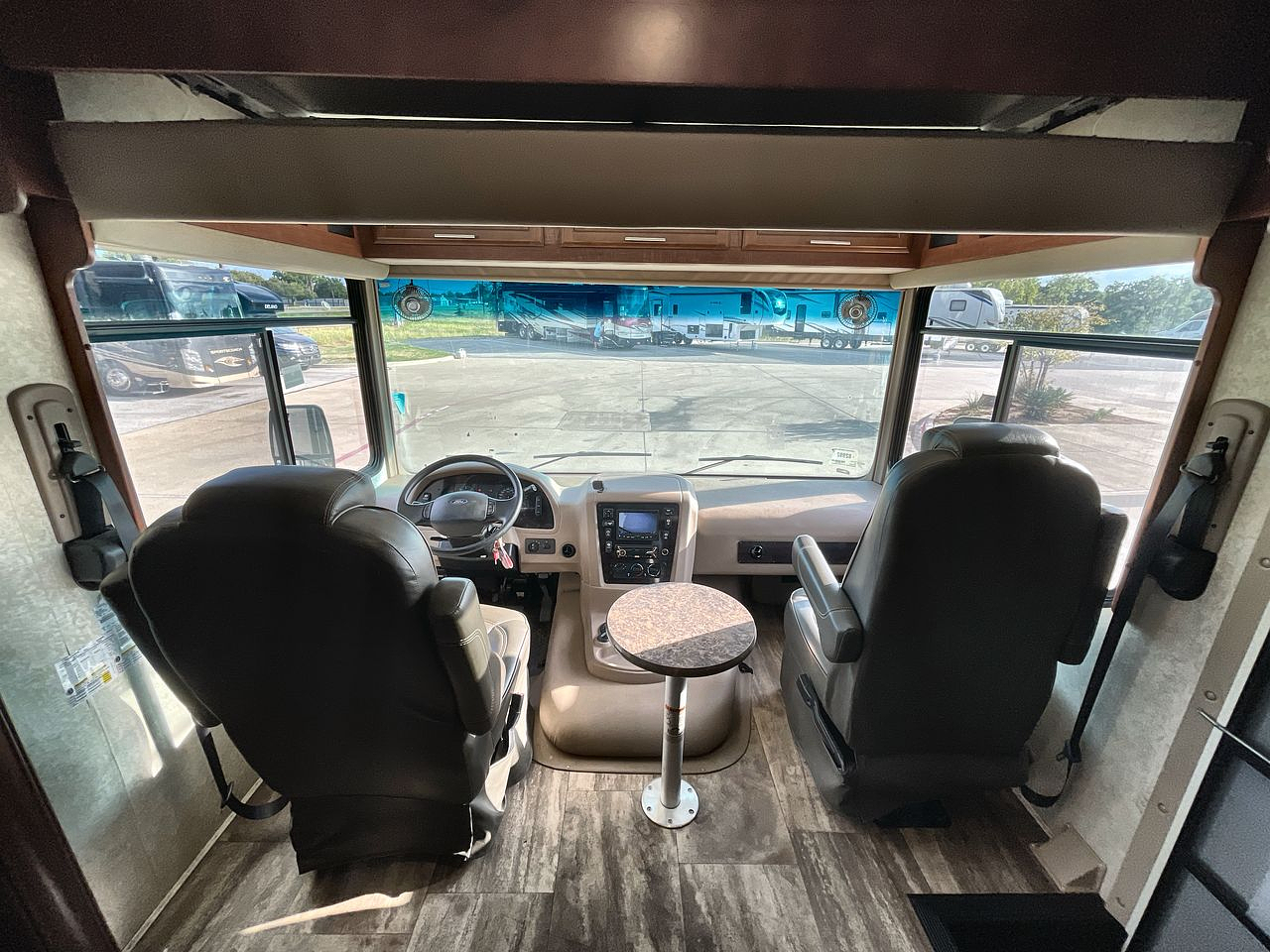 2017 FOREST RIVER GEORGETOWN 335DS