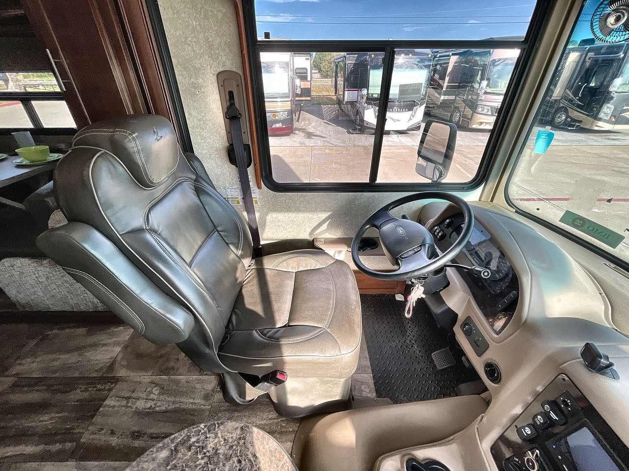 2017 FOREST RIVER GEORGETOWN 335DS