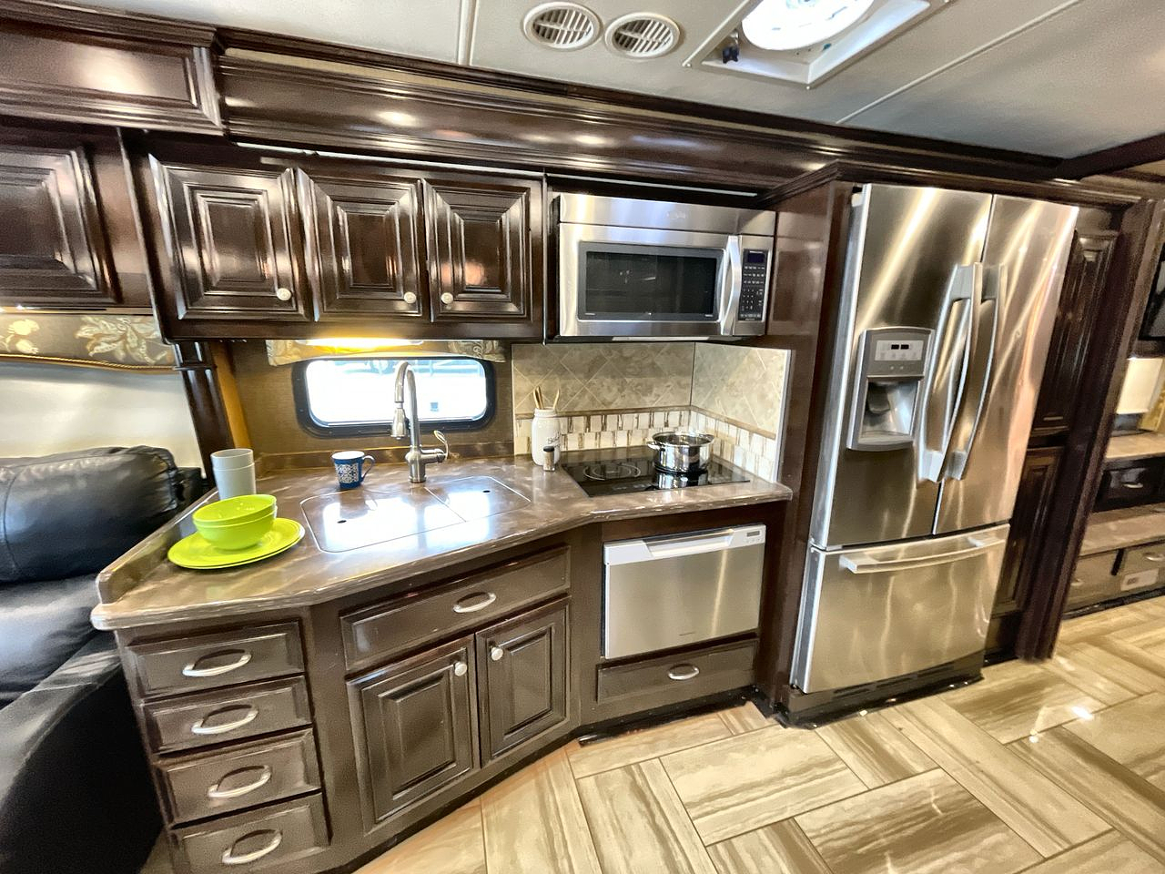 2015 THOR TUSCANY 40DX