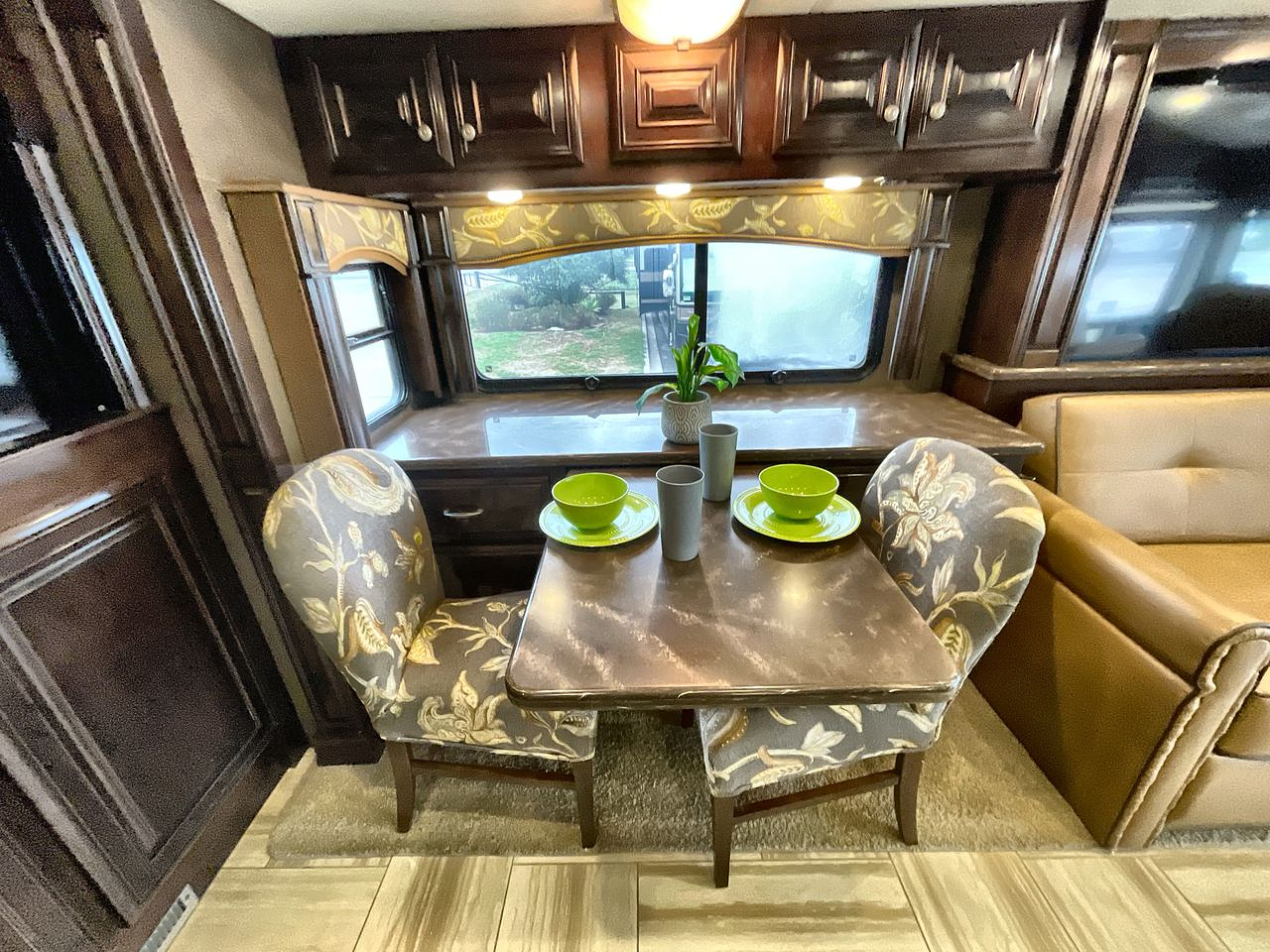 2015 THOR TUSCANY 40DX