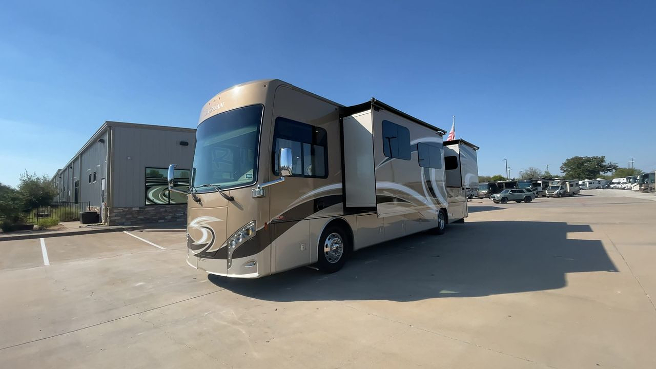 2017 THOR VENETIAN 37