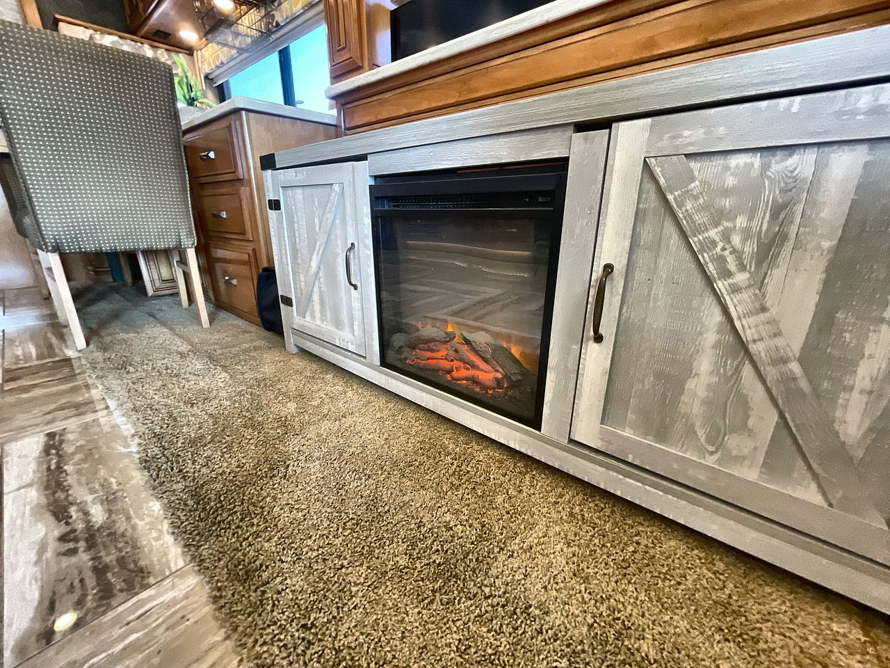2017 THOR VENETIAN 37