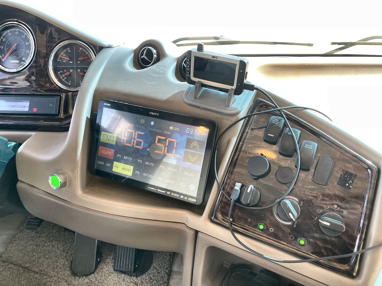 2017 THOR VENETIAN 37