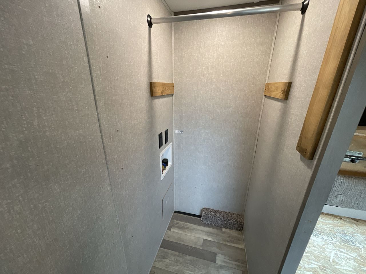2023 FOREST RIVER CHAPARRAL 355FBX