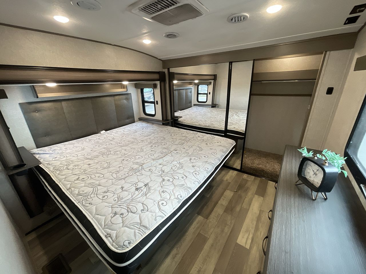 2023 FOREST RIVER CHAPARRAL 393MBX