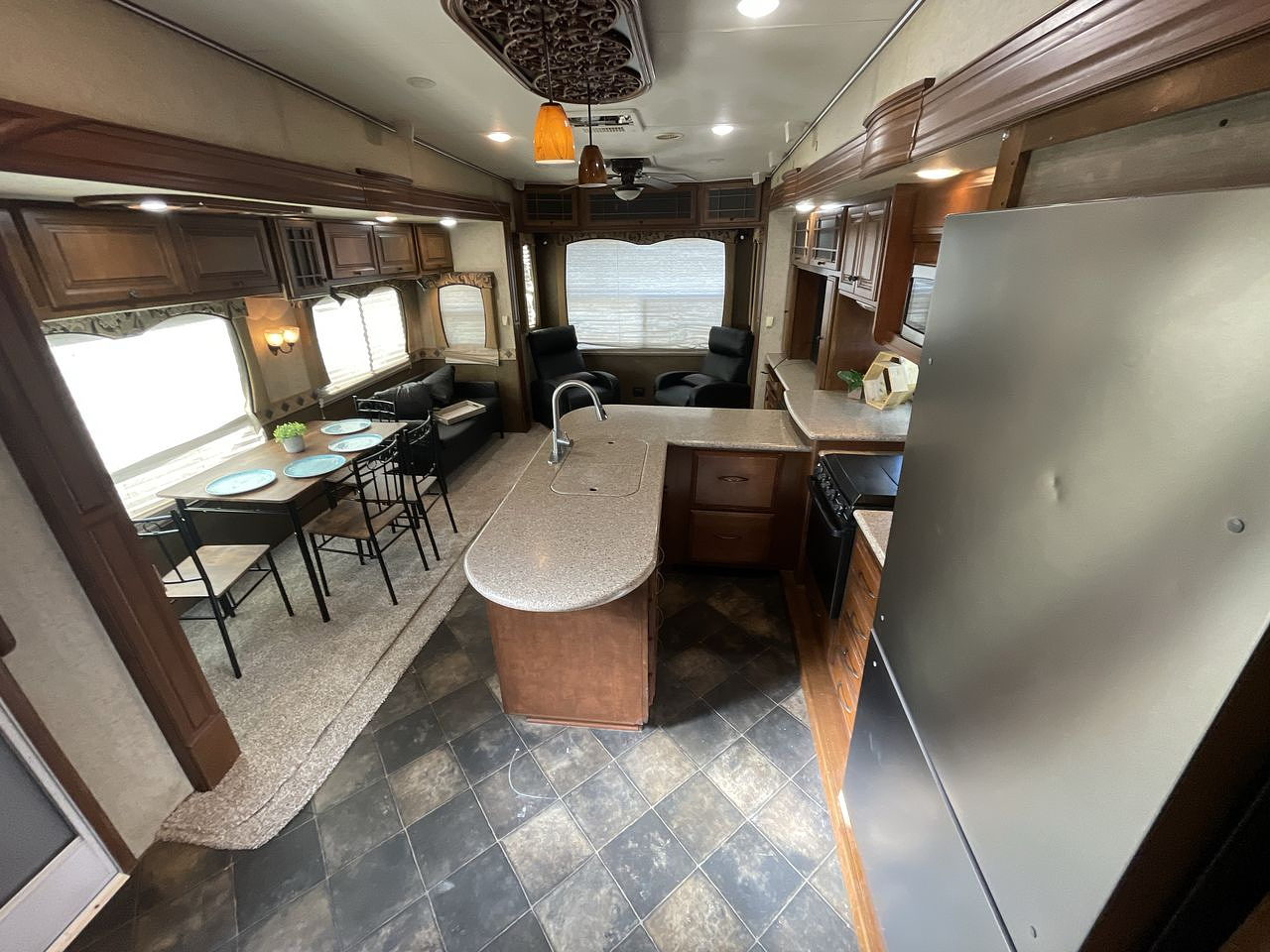 2013 HEARTLAND BIGHORN 3585RL