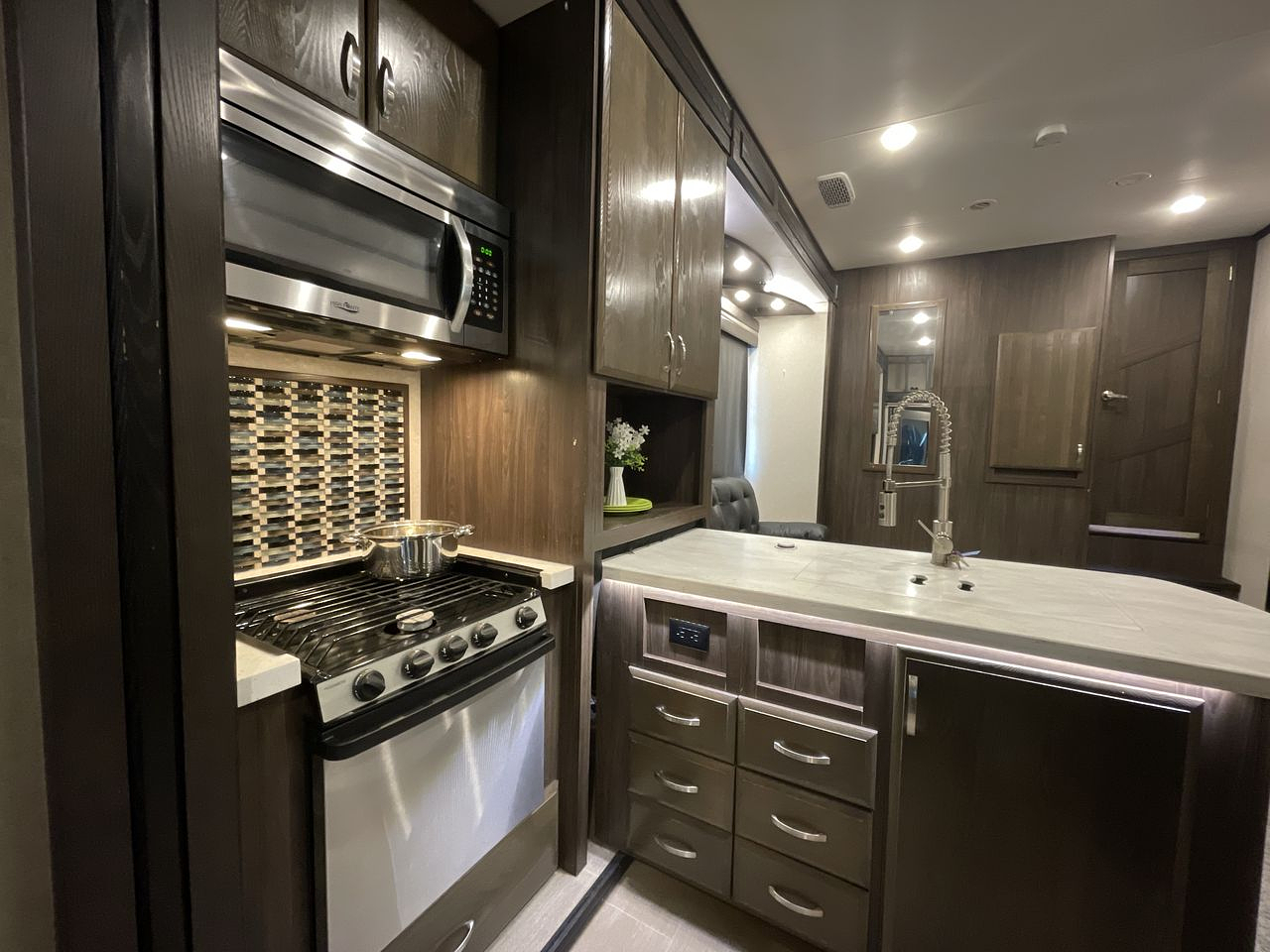 2018 JAYCO SEISMIC 4250