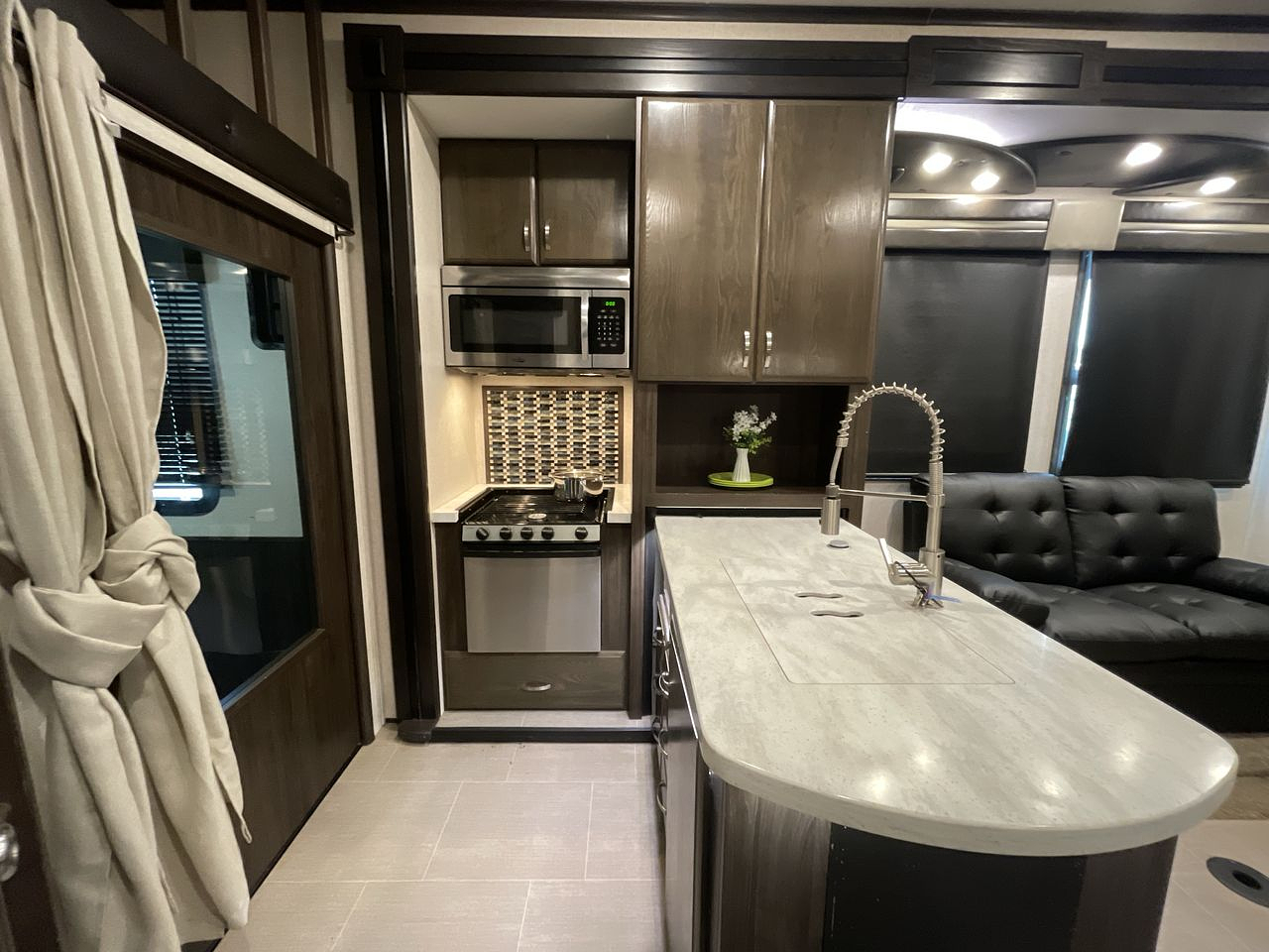 2018 JAYCO SEISMIC 4250