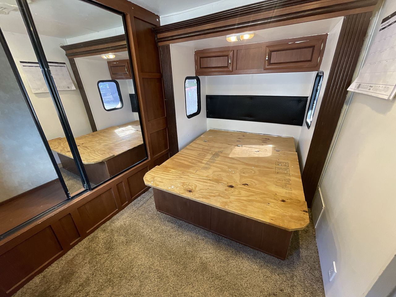 2015 FOREST RIVER WILDWOOD 36BHBS