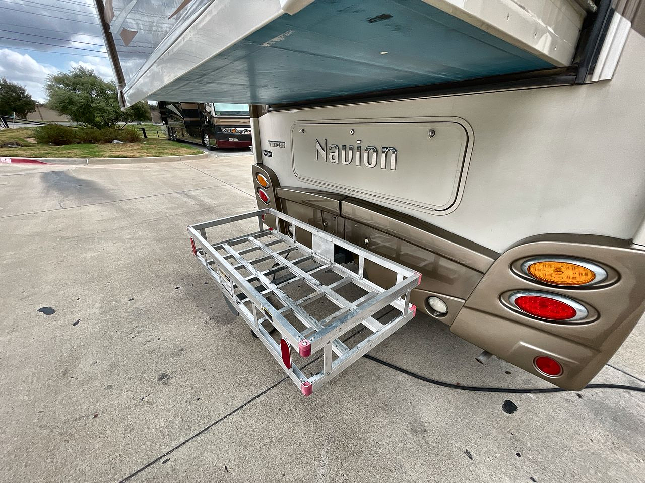 2017 WINNEBAGO NAVION