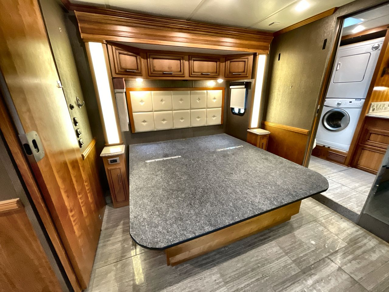 2016 NEWMAR VENTANA 4041
