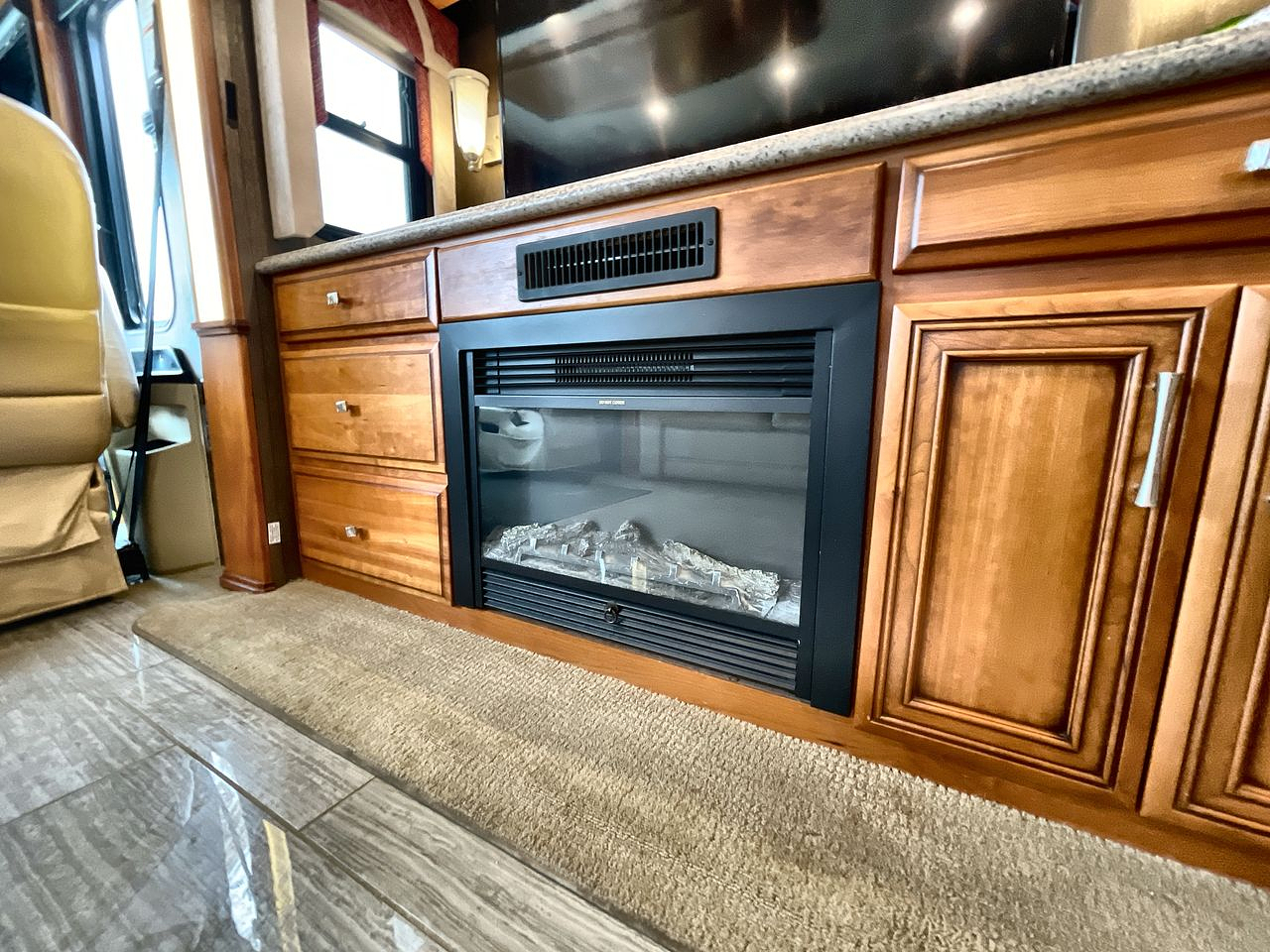 2016 NEWMAR VENTANA 4041