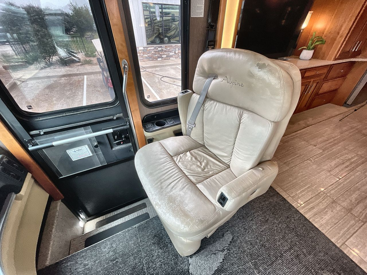 2016 NEWMAR VENTANA 4041