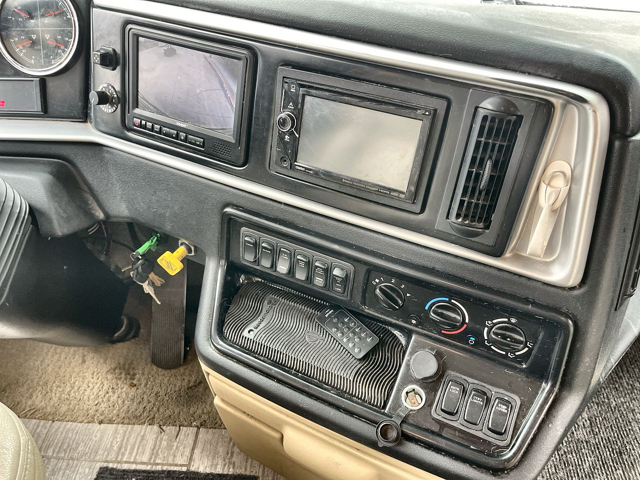 2016 NEWMAR VENTANA 4041