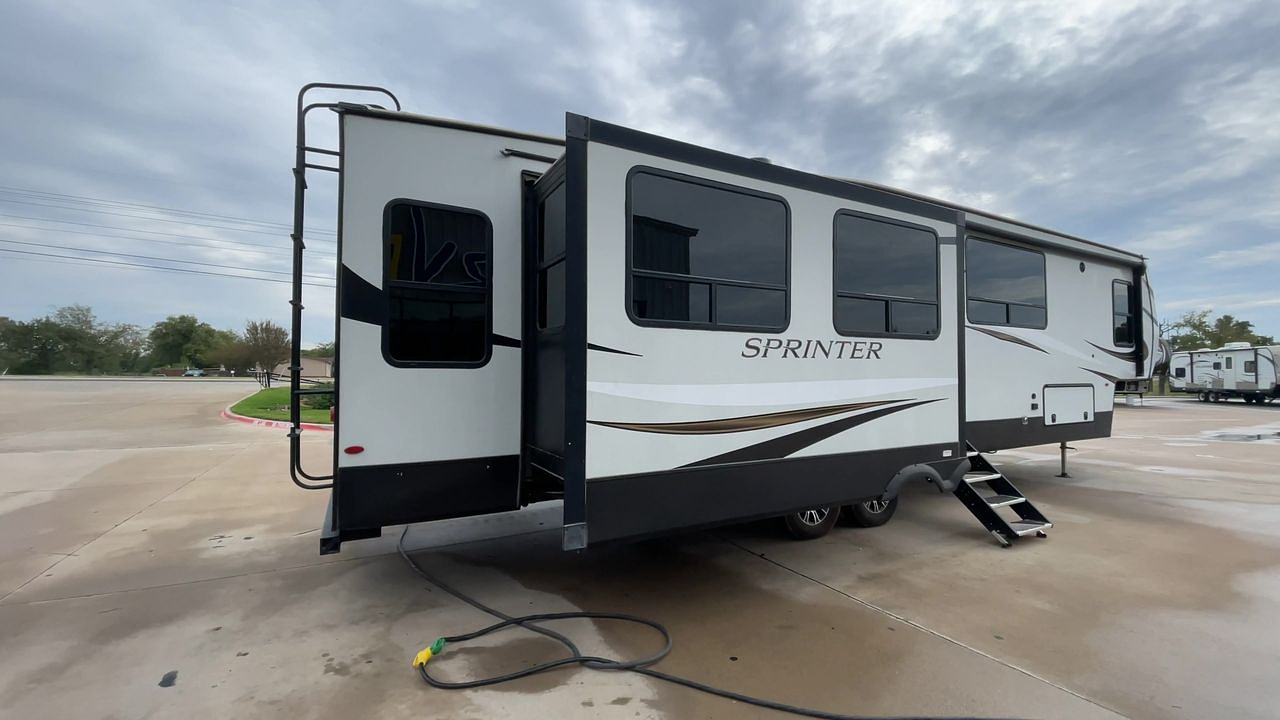 2022 KEYSTONE SPRINTER 3590LFT