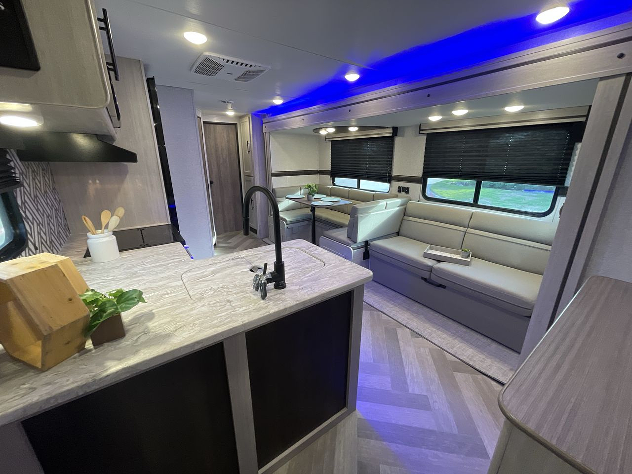 2024 KEYSTONE ZINGER 290KB