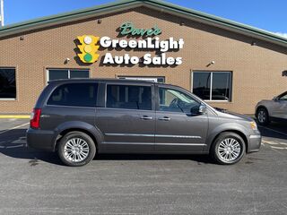 Thumbnail - 2016 Chrysler TOWN  COUNTRY TOURI