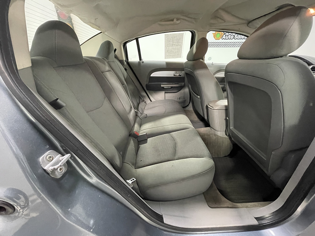 2007 Chrysler SEBRING Located at Dave's GreenLight Auto Sales slide-image