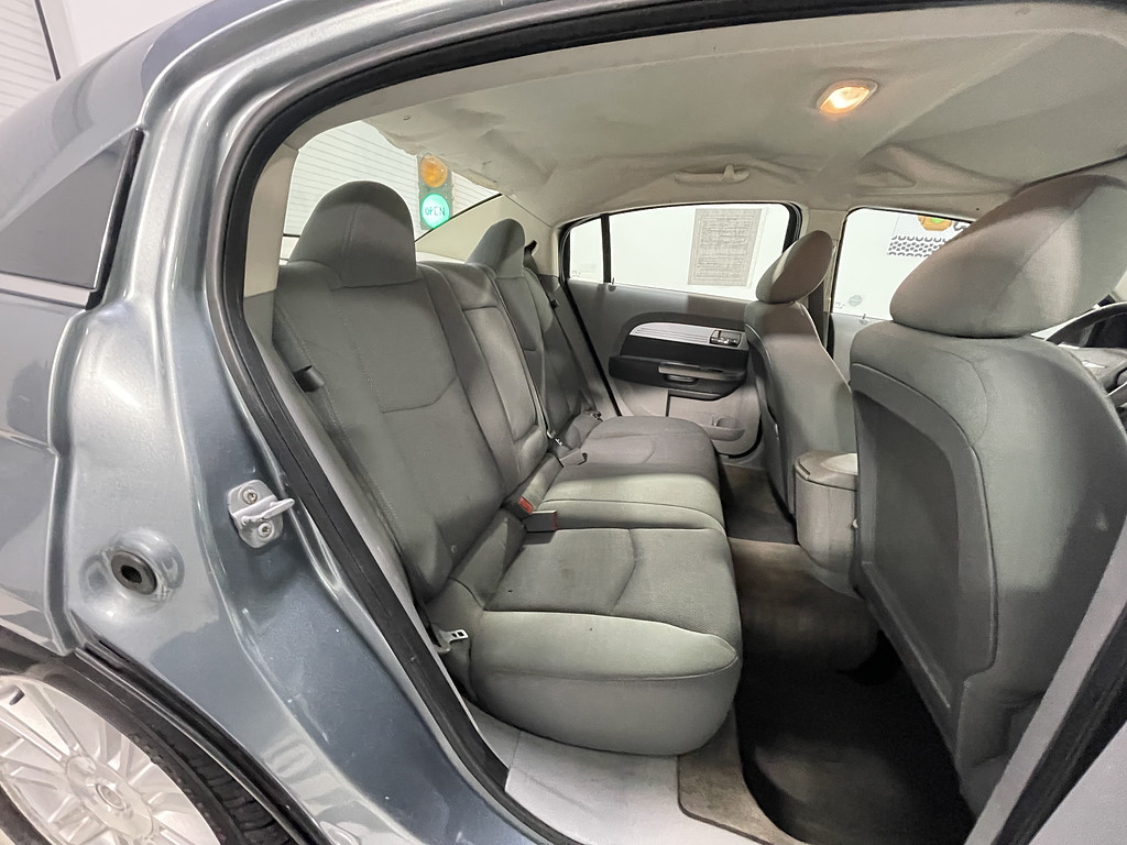 2007 Chrysler SEBRING Located at Dave's GreenLight Auto Sales light-box-slides