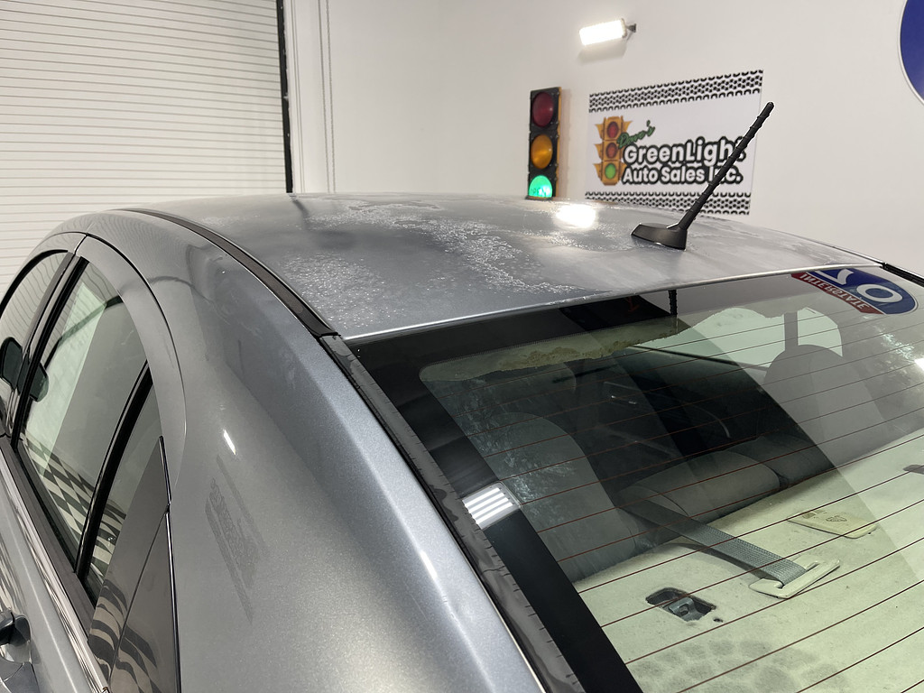 2007 Chrysler SEBRING Located at Dave's GreenLight Auto Sales light-box-slides