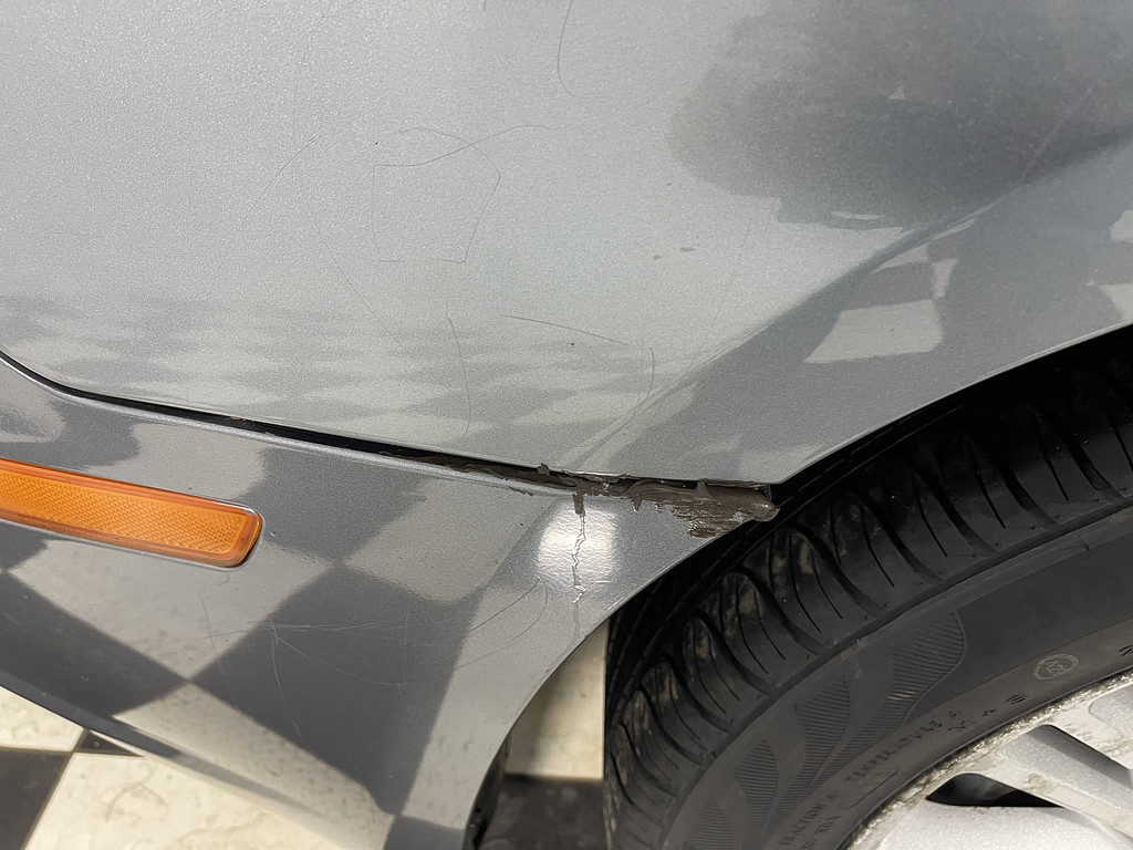 2007 Chrysler SEBRING Located at Dave's GreenLight Auto Sales slide-image