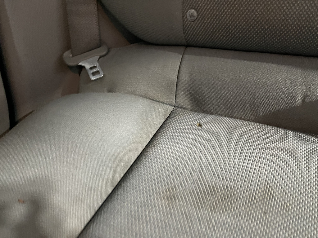 2007 Chrysler SEBRING Located at Dave's GreenLight Auto Sales slide-image