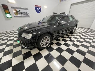 2015 Chrysler 300C Located at Dave's GreenLight Auto Sales Thumbnail - 2015 Chrysler 300C