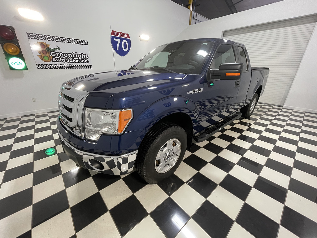 2011 Ford F-150 XLT's photo
