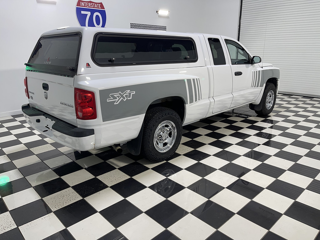2011 Dodge DAKOTA Located at Dave's GreenLight Auto Sales light-box-slides