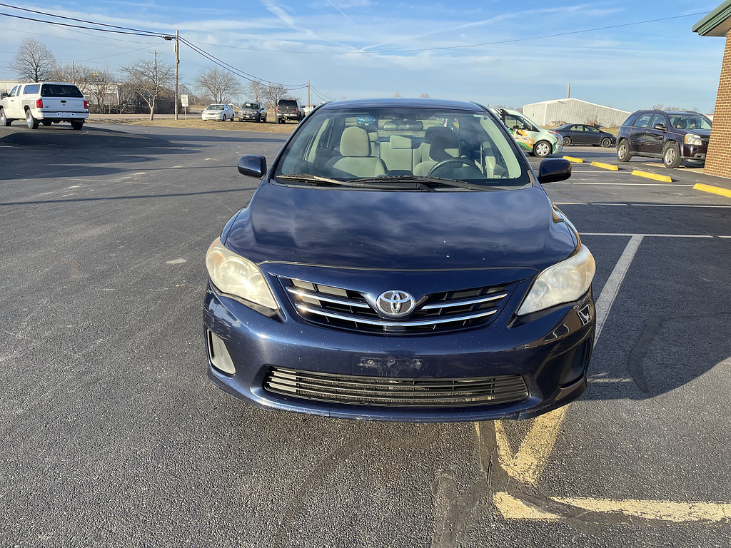 2013 Toyota Corolla BASE S LE Located at Dave's GreenLight Auto Sales light-box-slides